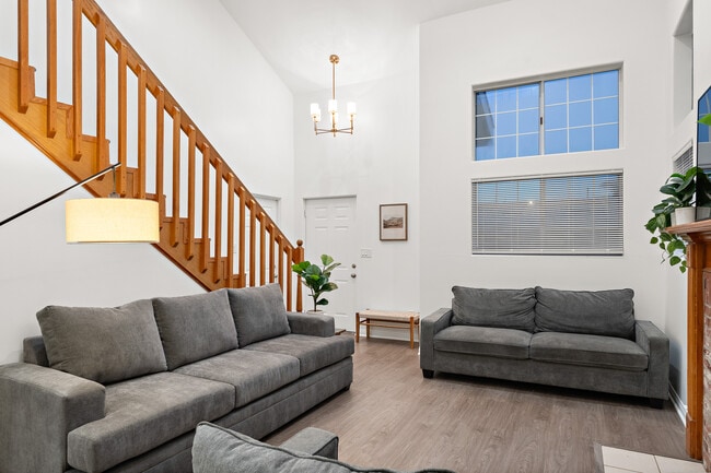 Photo - 15229 Freeman Ave