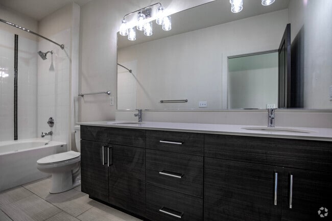 2BR, 2BA - 1322SF - 936 S Howard Ave Tampa, FL 33606-2421