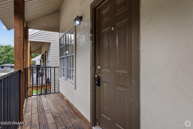 Building Photo - 300 Lozes Ave Unit 1003 Rental