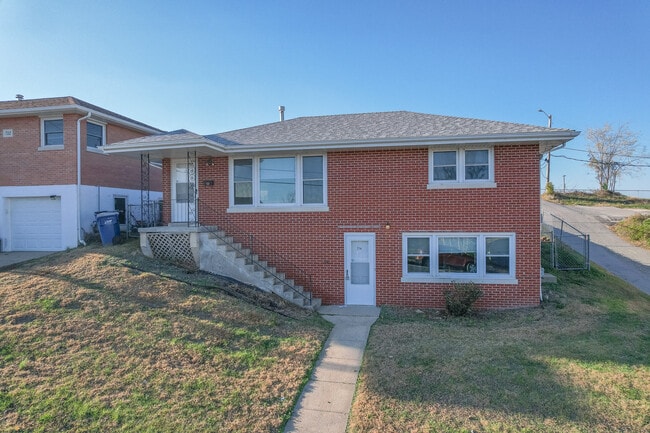 Photo - 710 Jackson St