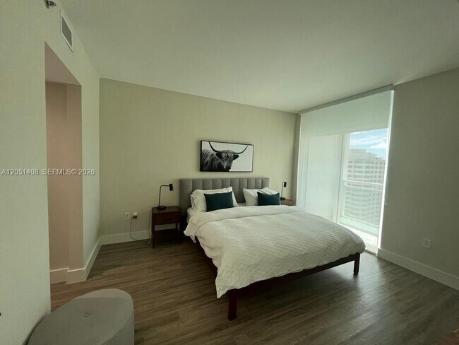 Building Photo - 951 Brickell Ave Unit 1706