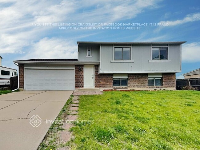 Building Photo - 9525 W David Ave