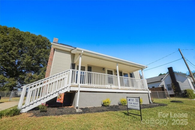 Photo - 107 Ervin St