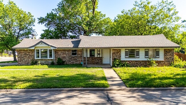 4 Bedroom Must See!! - 4 Bedroom Must See!! House