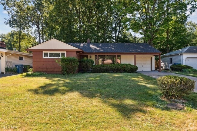 Building Photo - 6411 Nelwood Rd Rental