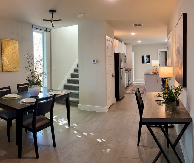 Photo - 210 Rainbow Dr