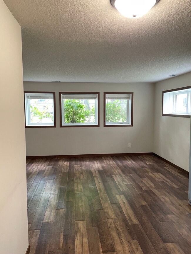 Building Photo - 4522 Aldrich Ave N Unit B Rental