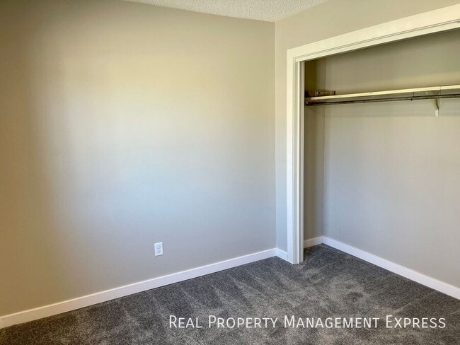 Photo - 2 Bedroom Apartment on the West Side Unit 4908 - 06