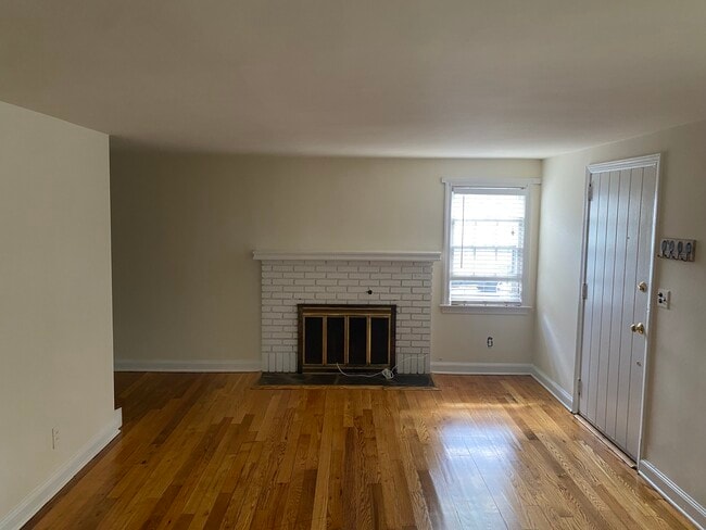 Photo - 621 Greenbrook Rd