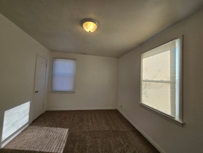 Photo - 19 Mary Ann Ct