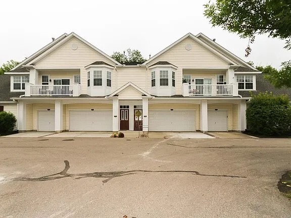 Building Photo - 7545 Mansion Cir Unit F
