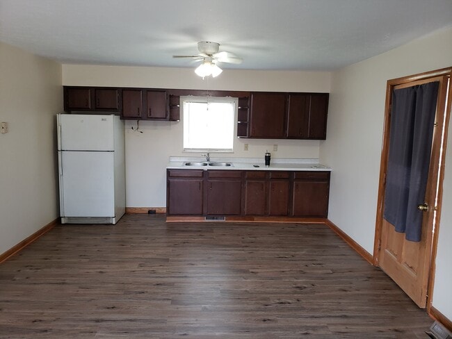 Photo - 316 5th St Unit 5