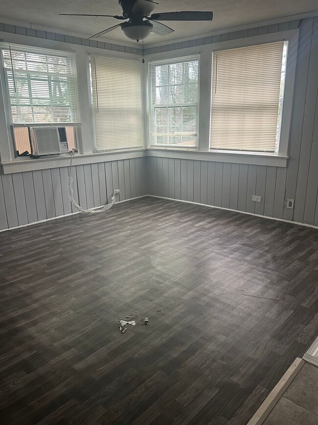 Photo - 1126 Brentwood Ave