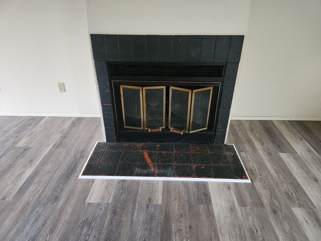 Photo - Zou 1315 Duplex Unit #A