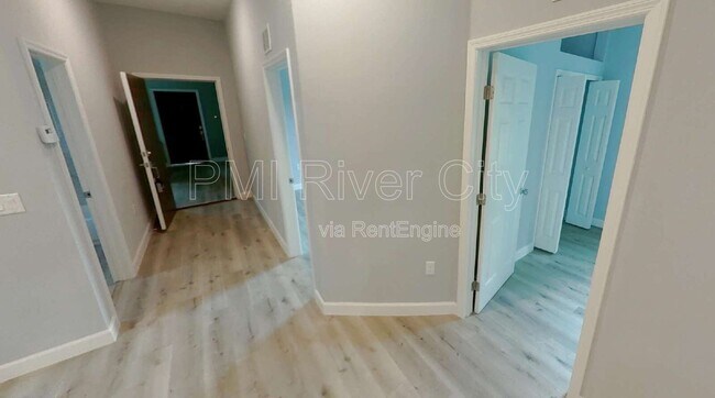 Photo - 151 W 17th St Unit 4