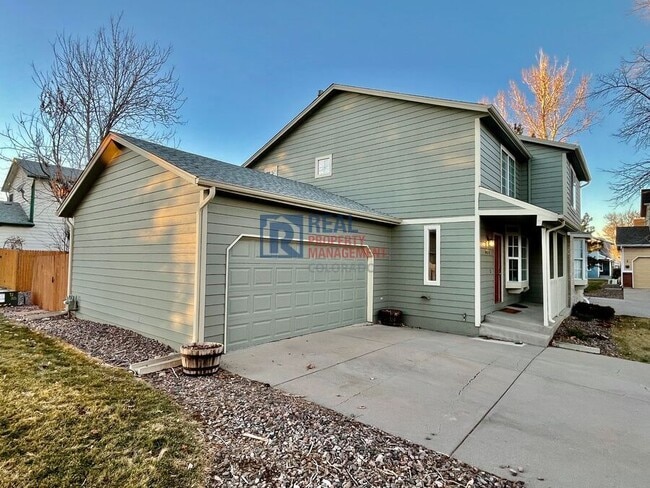 Photo - 940 W 133rd Cir