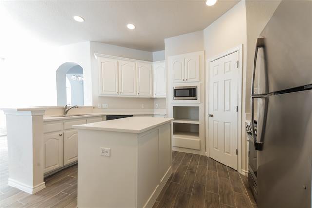 Photo - 1093 Keeson Trail