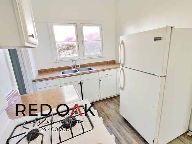 Photo - ~2 Weeks FREE~ Charming and Bright Two Bed... Unit 1508 1/2