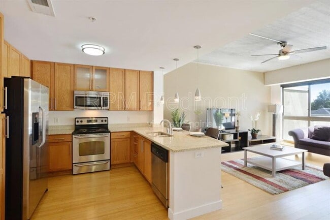 Photo - 563 Memorial Dr SE Unit 210