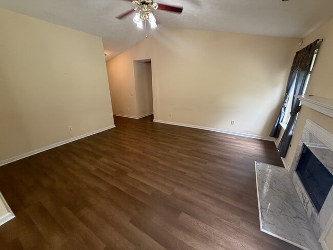 Photo - 105 Pleasant Ln