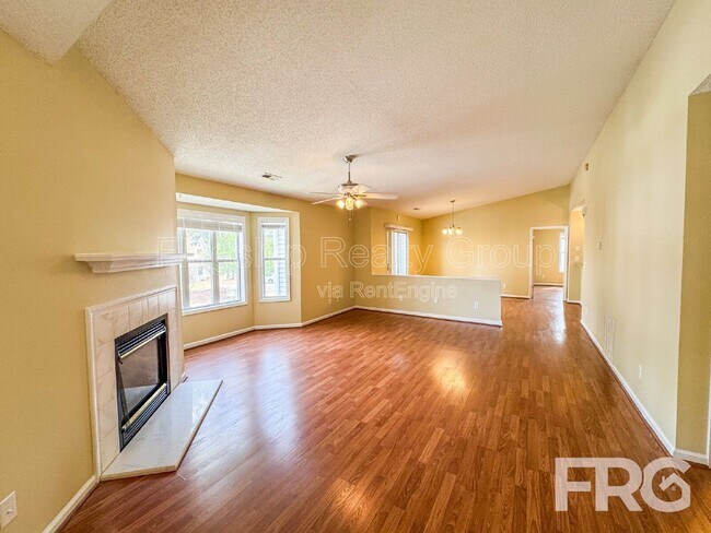Photo - 3306 Mulberry Ln Unit E