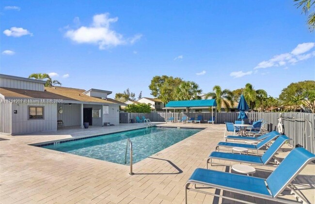 Photo - 1626 N 15th Ave Townhome