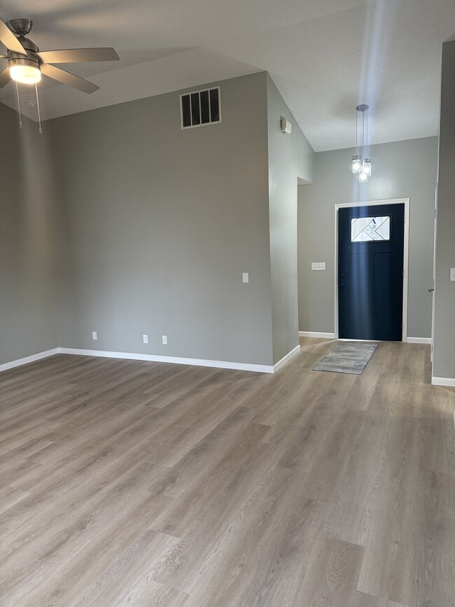 Photo - 804 Woodmere Dr