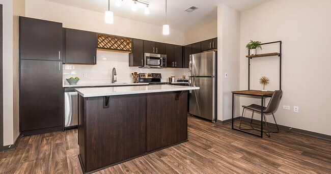1900 at Canterfield Apartment Homes