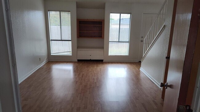 1216 Baden Ave