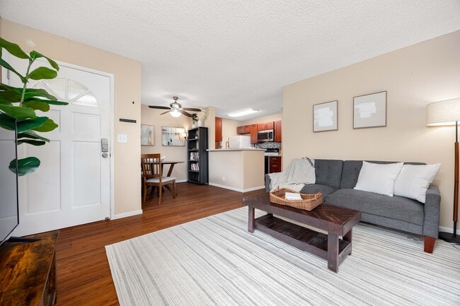 Building Photo - 95-1202-950 Wikao St Rental