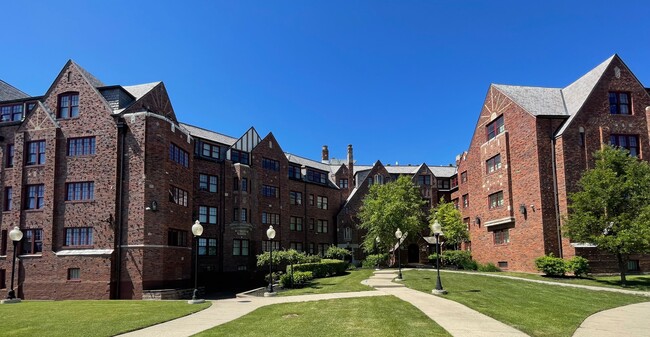 Palmer Park Square Apartments - Detroit, MI | ForRent.com