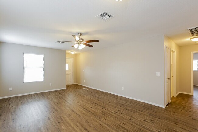 Photo - 2544 W Romley Rd