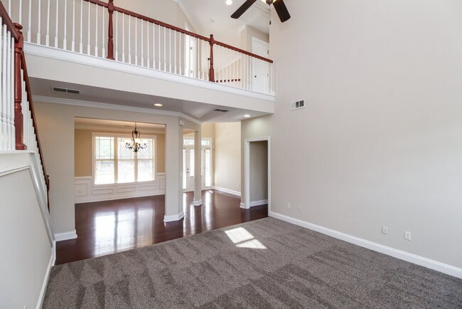 Photo - 217 Shelton Cir