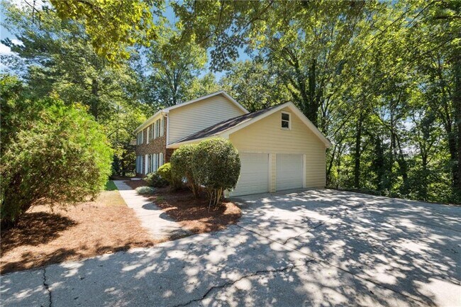 Photo - 3761 Ridge Rd SE