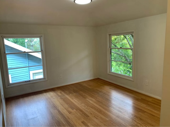 Photo - 4247 NE Glisan St Unit Entire House