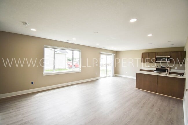 Photo - 3 Bedroom Townhome with a 2-car garage