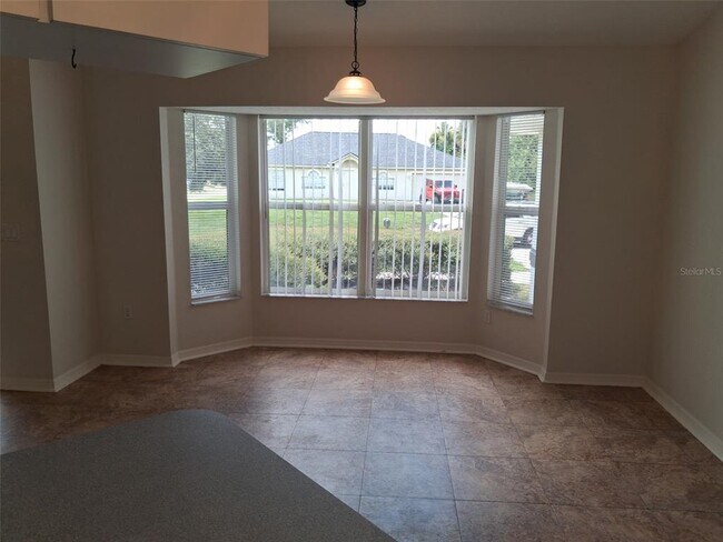 Photo - 2420 Dumont Ln