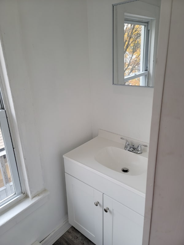 Photo - 135 Willow St