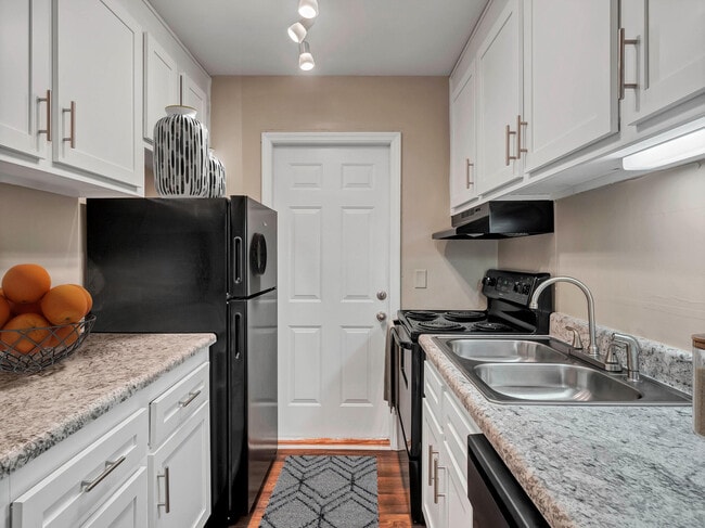 Photo - Redmond Chase Apartment Homes