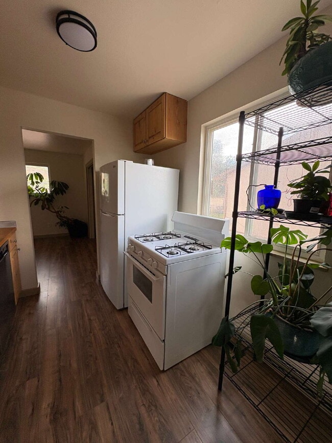 Photo - Westside 2 bedroom - Westend