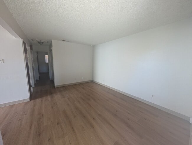 Photo - Charming 2-bedroom, 1 bath duplex