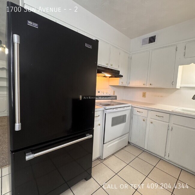 1700 Sun Ave Unit 2
