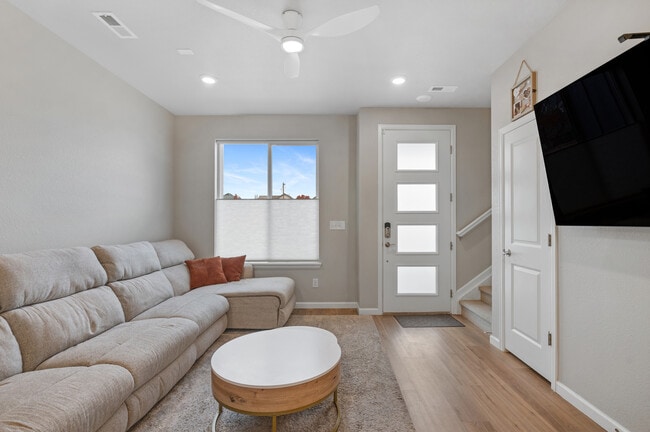 Photo - 1837 S Poplar Ct