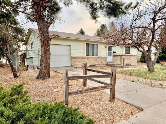 Photo - Spacious 3 Bedroom 2 Bath Ranch Style Home...