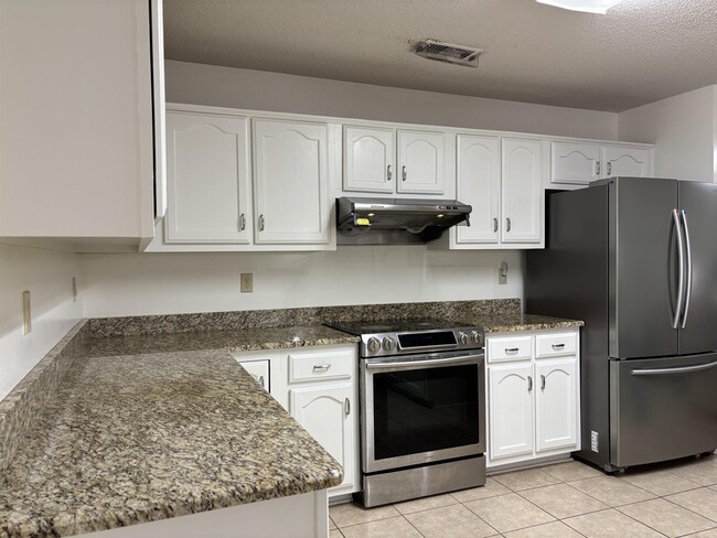 Photo - 1077 Sugar Ln
