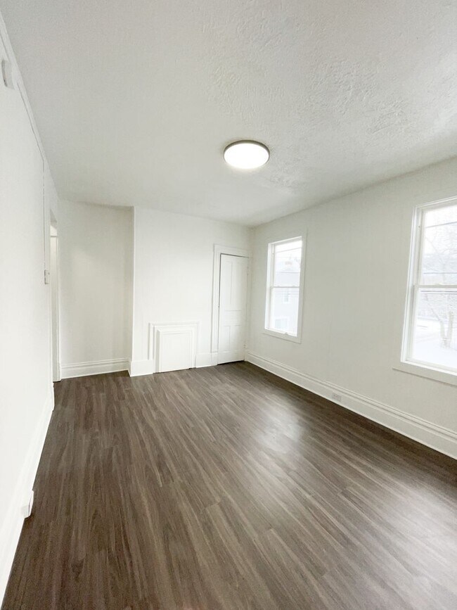 Photo - 709-711-711 Industry St Unit 709 Industry St. Apt. 2