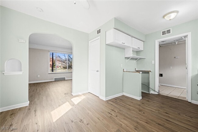 Photo - 21000 Priday Ave