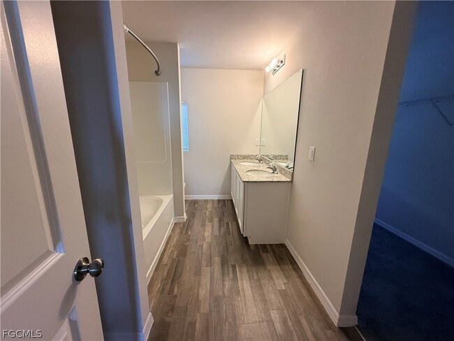 Photo - 324 NW 3rd Ln