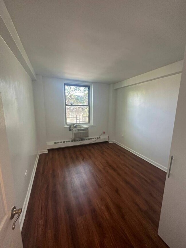 12427 Flatlands Ave Condo For Rent in Brooklyn, NY