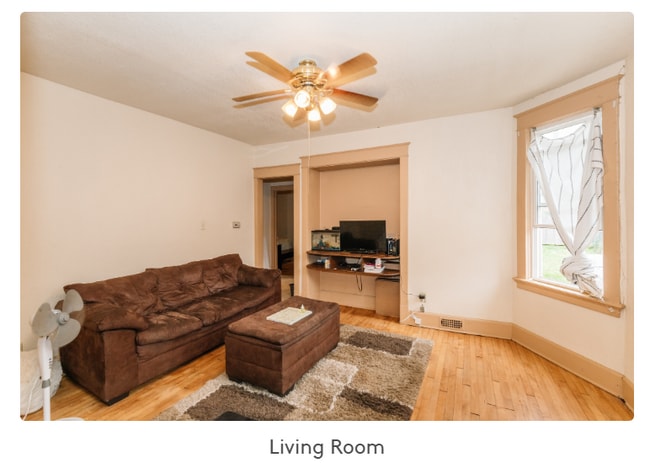 Building Photo - 2840 N Bartlett Ave Unit Upper Rental